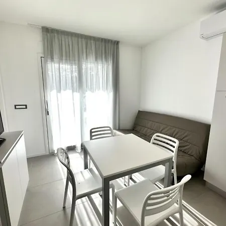 Near With Pool Access Appartement *