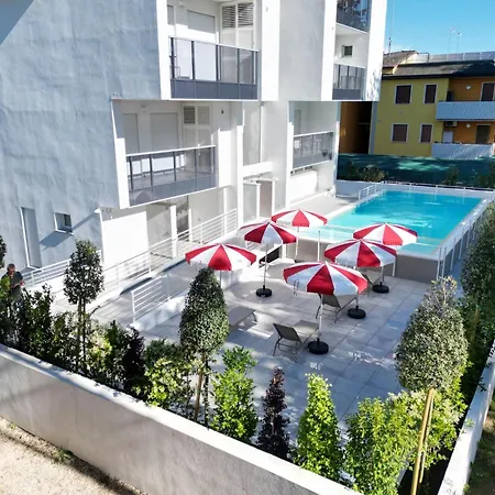 Near With Pool Access Appartement *