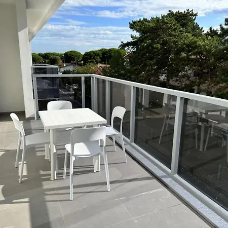 Near With Pool Access Appartement *